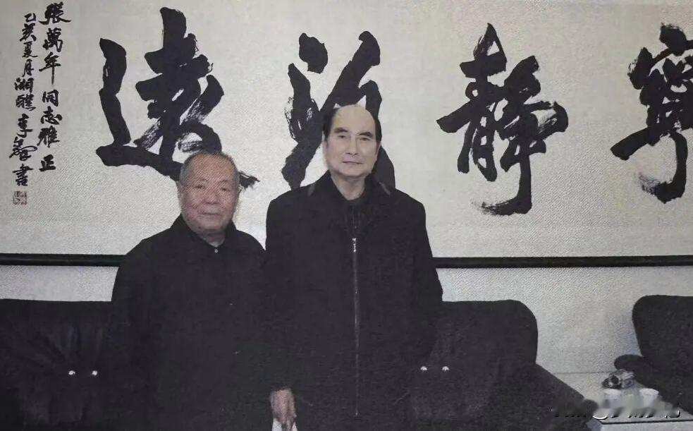 大雪天闯单县！军区司令员冒雪寻40年战友，炕头一聊全是生死情
 
1991年3月