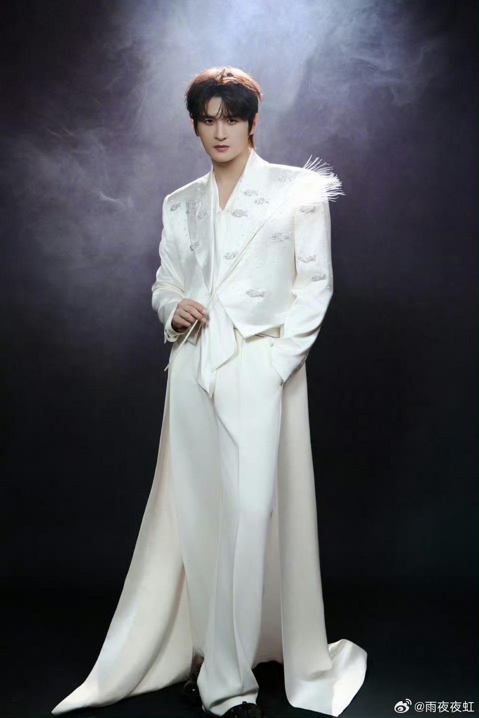 急需张远这样的减肥搭子 看着张远为了舞台拼命 练 舞，严 格 控 食，又心疼又被