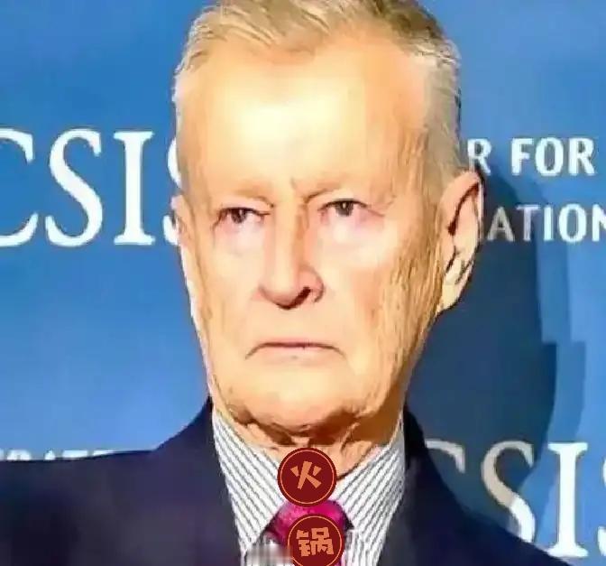 布热津斯基晚年坐在华盛顿的办公室里，手里攥着那份早已泛黄的评估报告，笔尖悬在半空