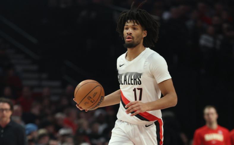 今日NBA常规赛继续进行，开拓者117-110击败国王取得了3连胜。开拓者本场比