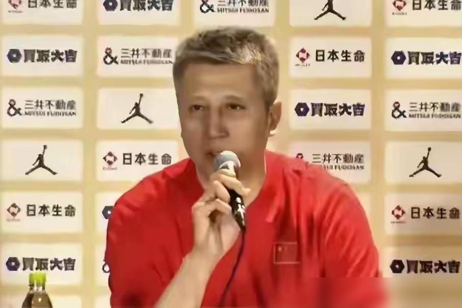 中国男篮赢了日本，胡金秋一人20分12板。可这逆转，谁在孤军奋战，谁在划水，看明