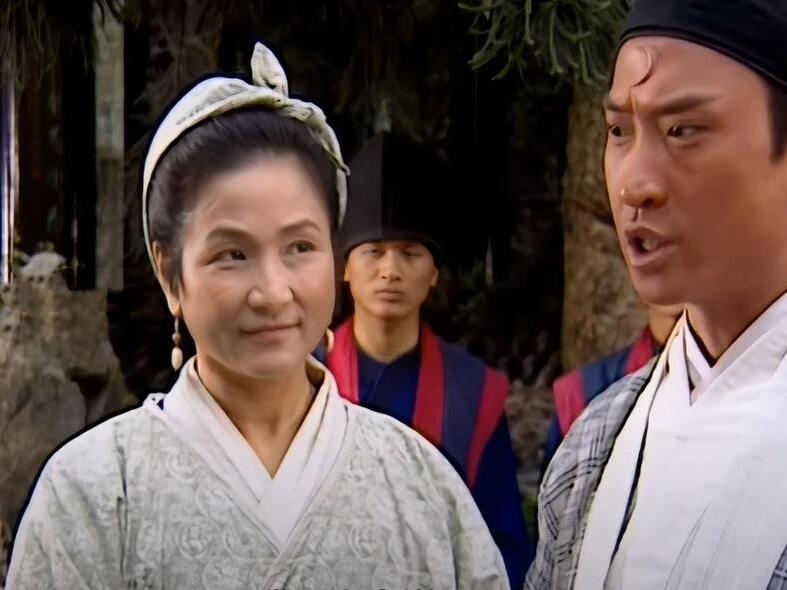 #佩佩奶奶一路走好#谁还记得，她演过《少年包青天》包拯的娘，别人喊包黑炭是嘲笑，