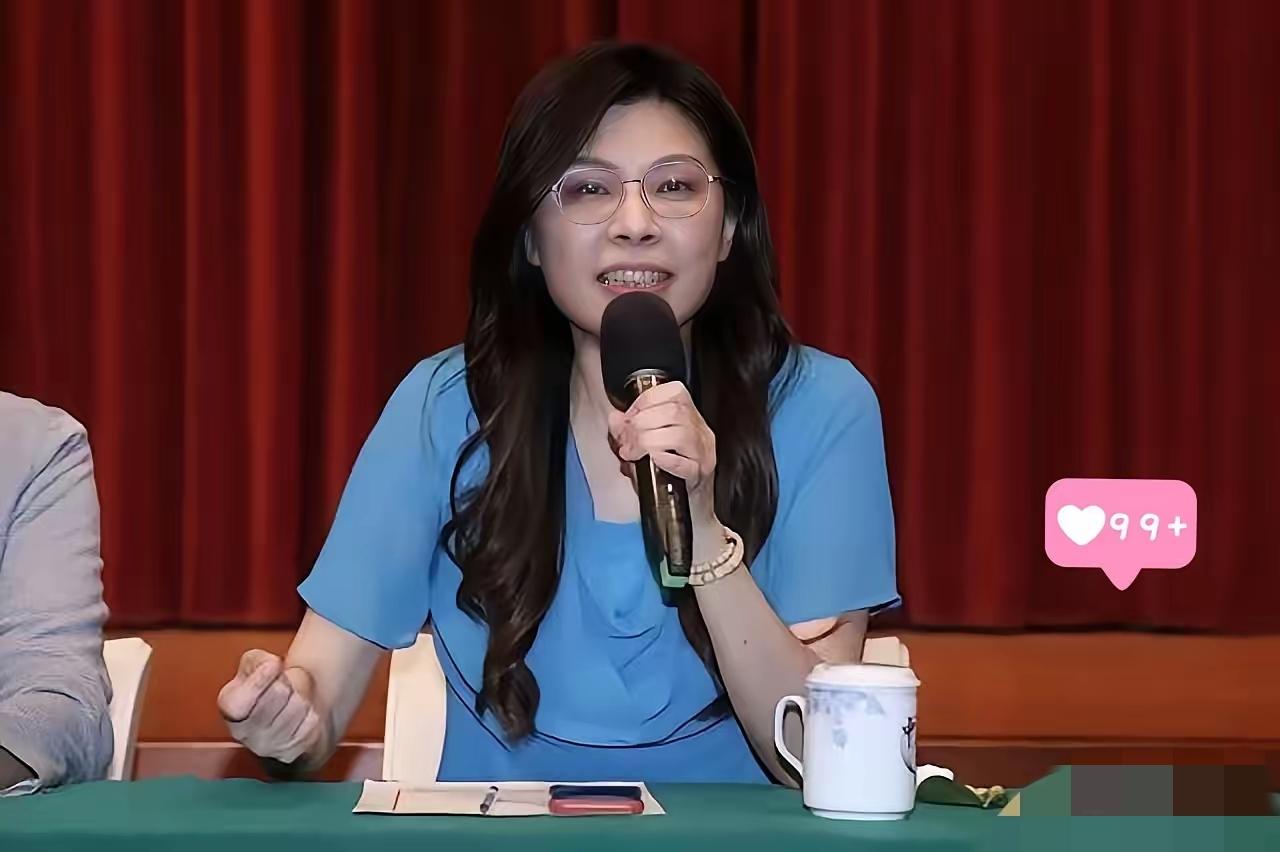 郑丽文这通复电，说到底就是“不装了”
 
看了郑丽文给大陆的复电，最直观的感受就