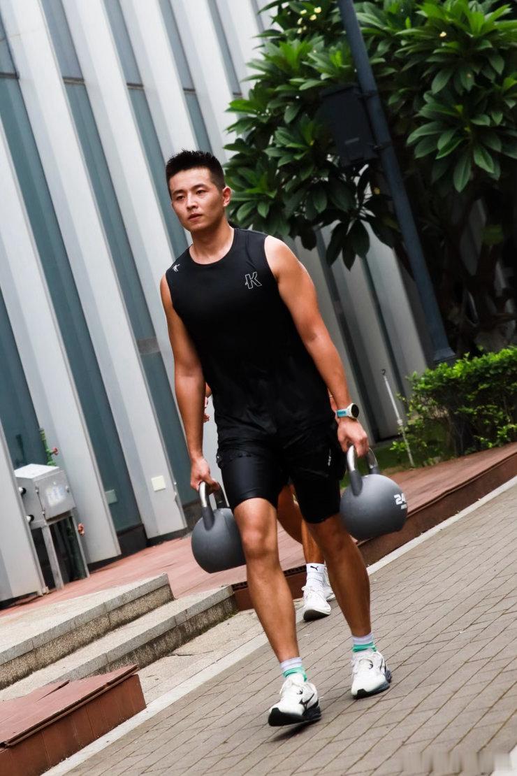 跑步打卡  冲到上气不接下气，底气来自队友hyrox运动就是坚持superpac
