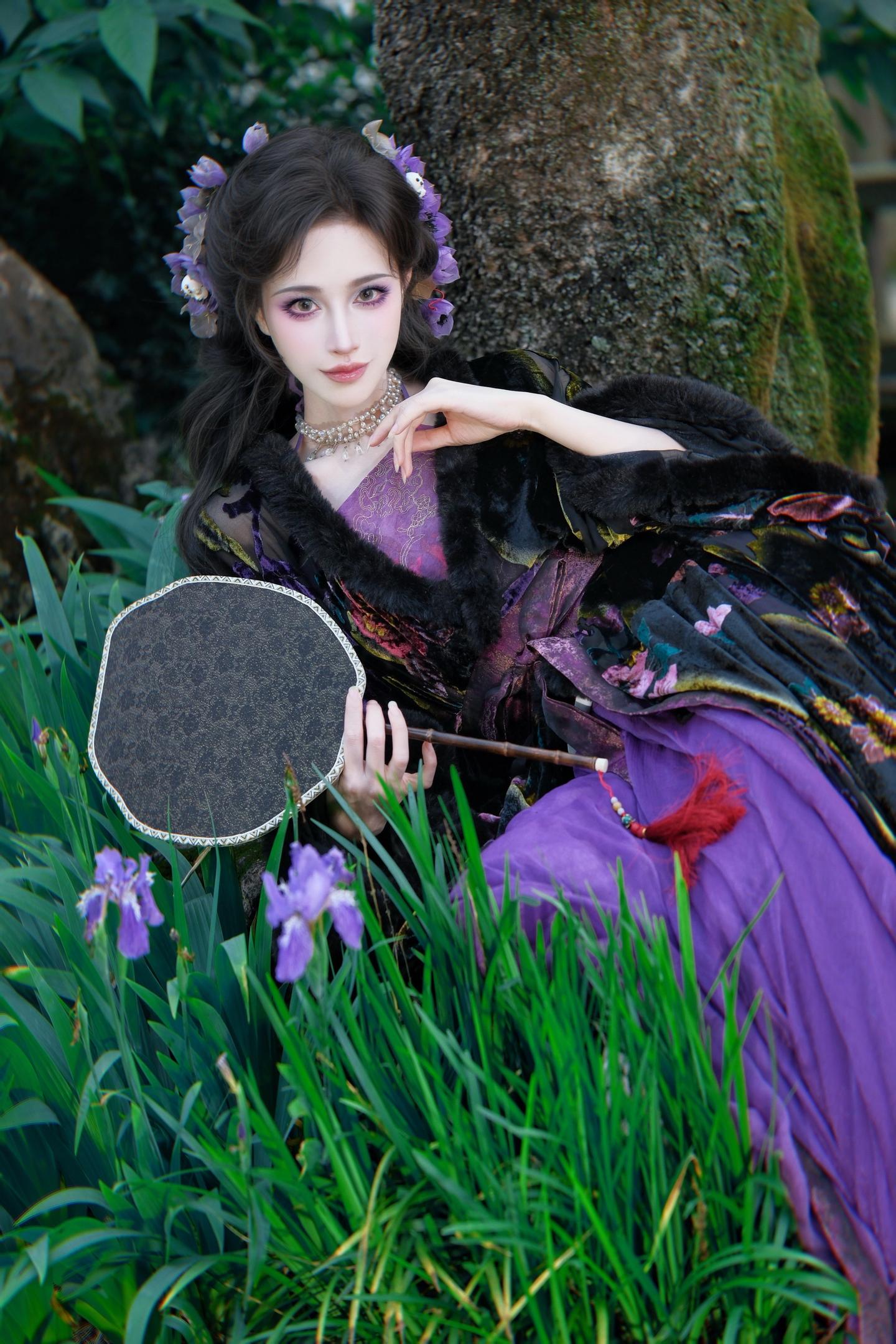 紫。