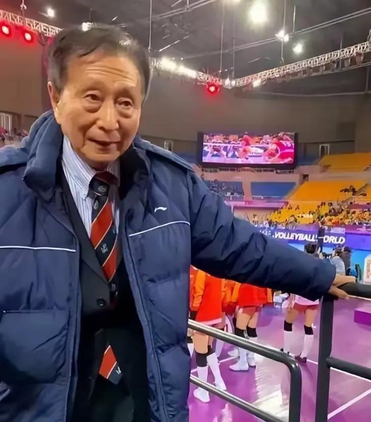 这恐怕是中国式父母最刺心的宿命了！87岁的宋世雄用亲身经历证明，拼尽全力把一双儿