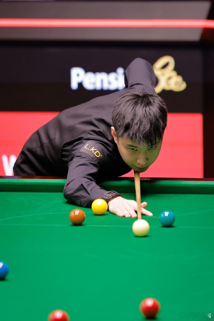 丁俊晖也爱看赵心童打球丁俊晖回应将对阵赵心童🎱丁俊晖在2026年斯诺克世锦赛晋