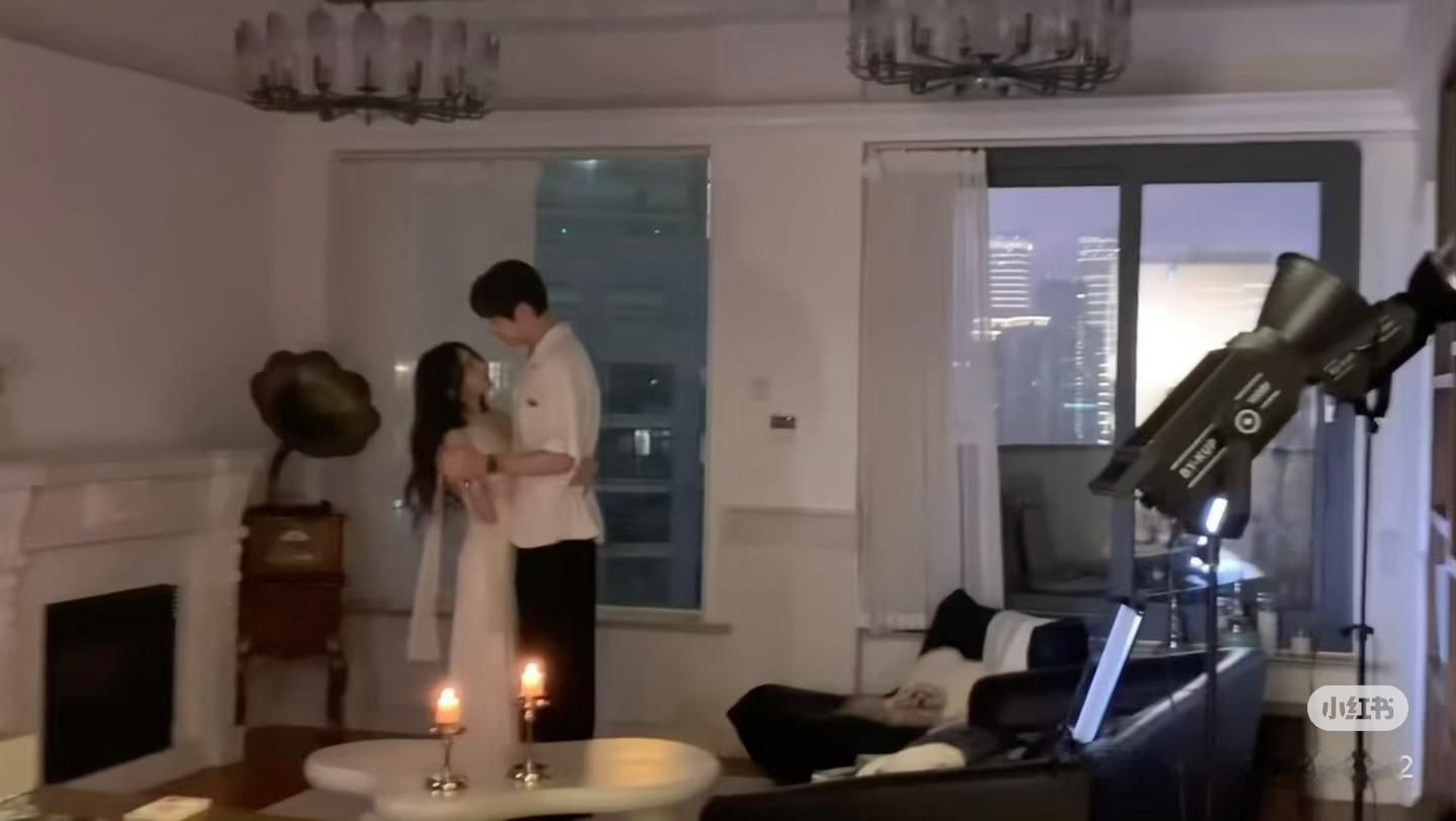 柳周cp  哇哦哇哦 氛围感之神 拉满呀 