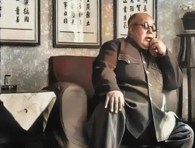 1933年，宁夏省主席马鸿逵下令要将5名商人押送郊区枪决，就在五名商人即将被押送