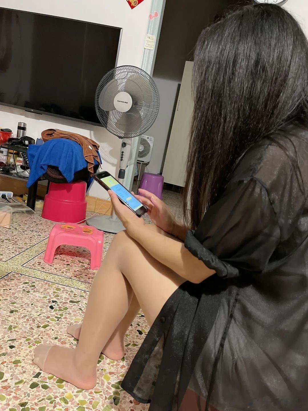 微胖滴女生好看还是苗条好看?