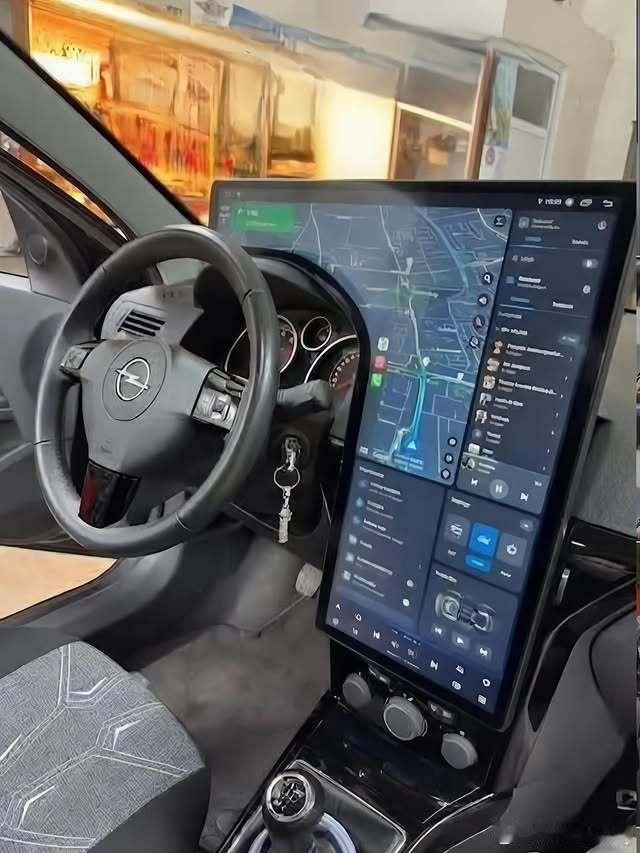 这样的后装屏也太垃了吧 
