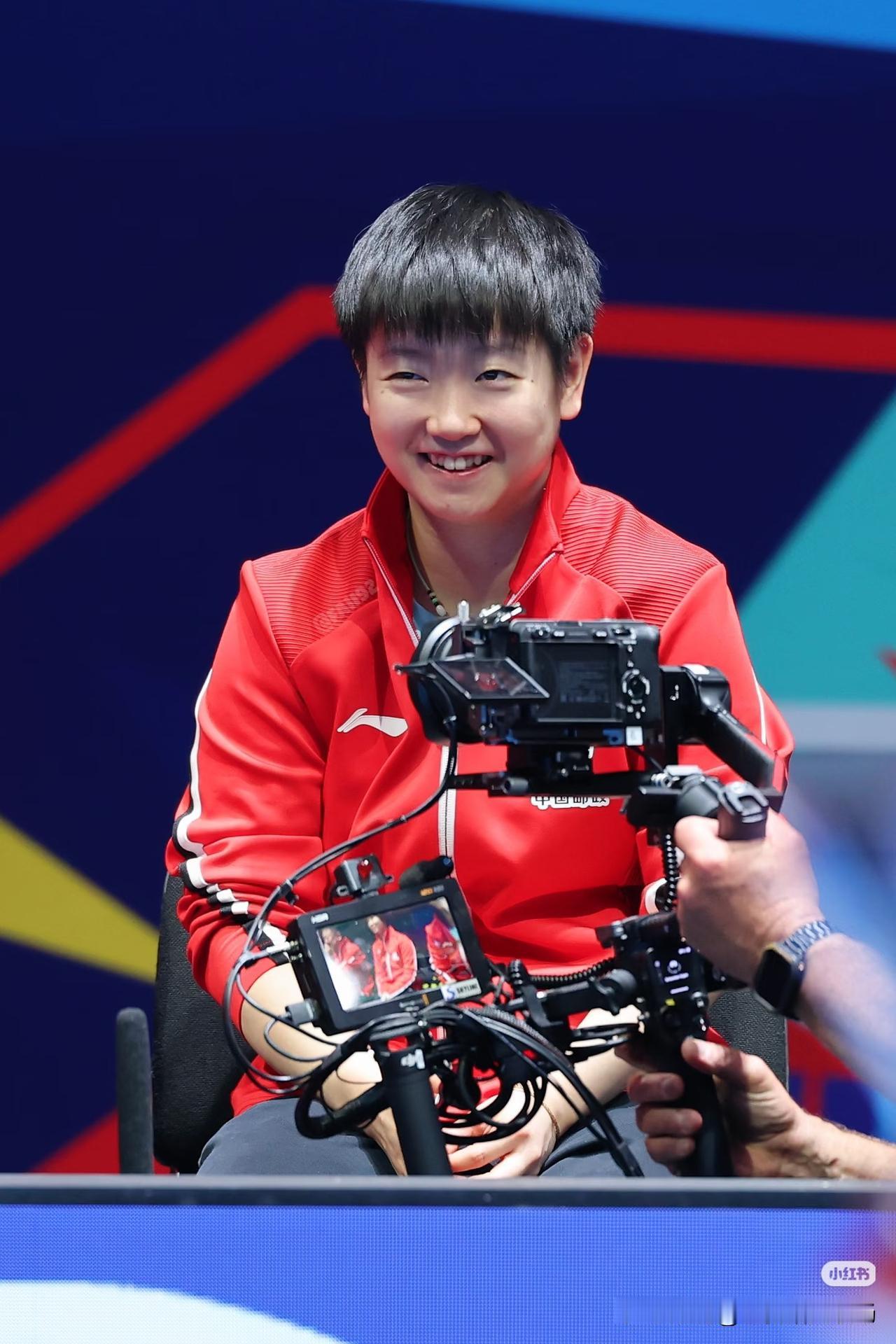 就连智己LS8也不明白
孙颖莎为什么这么可爱
赛场上的她所向披靡
赛场下的她就是