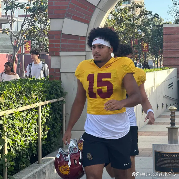 前ESPN评论员Phil Steele依据各支球队的训练情况和最新状态，最近20