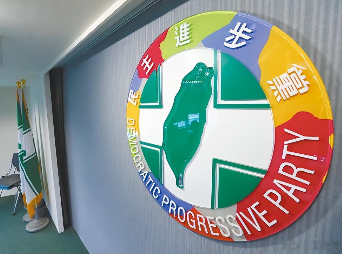 【王炳忠直言军购一块钱也没必要，孙玉良：蓝白只是怕绿借军购贪污】台湾这场军购戏，
