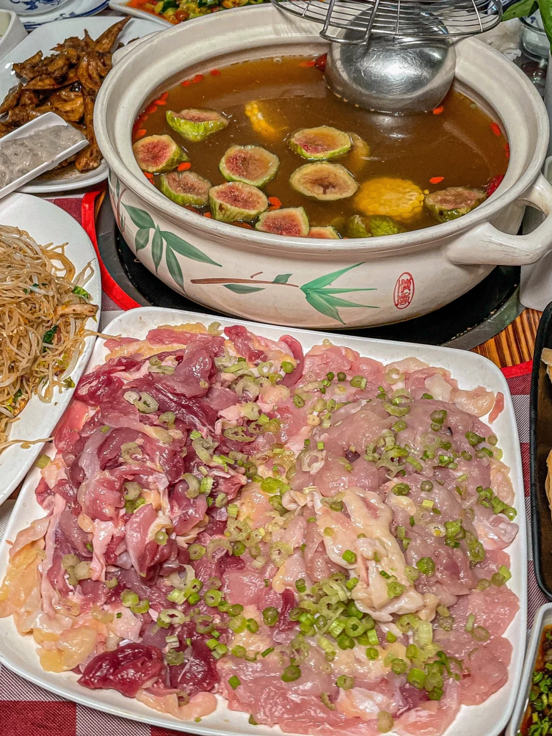 深圳美食‼️大排档无花果脆皮鸡煲也太好吃了