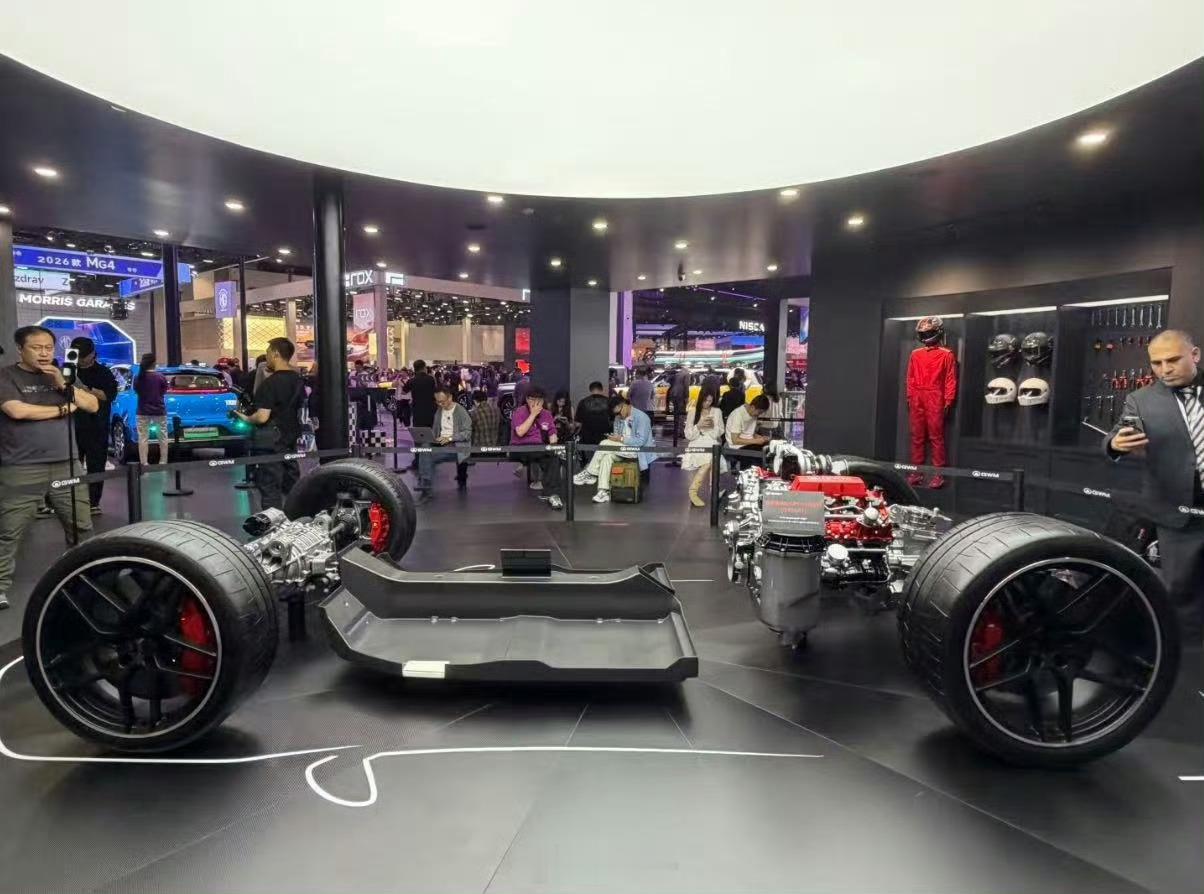 中国第一台GT3明年亮相上海赛道基因刻进骨子里——魏建军的V8先在赛车场证明实力