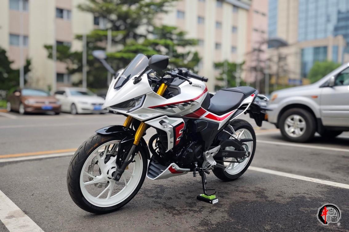 #1.5万以内仿赛车型有哪些？#
五羊本田最新推出了旗下首款车型NSP190，售