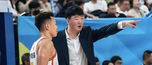 惨败58分！MVP贺希宁直言篮球失去乐趣，是否要请郑永刚出山救火