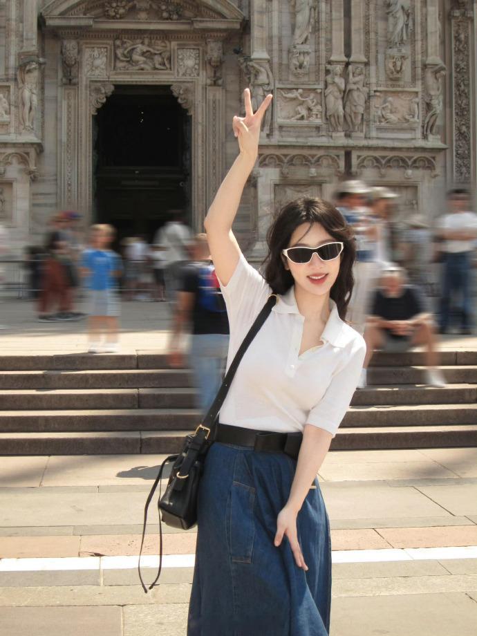 杨紫[超话]杨紫玉兰花开君再来 yz杨紫董竹君 如果爱有声音的话，我想我已经对你
