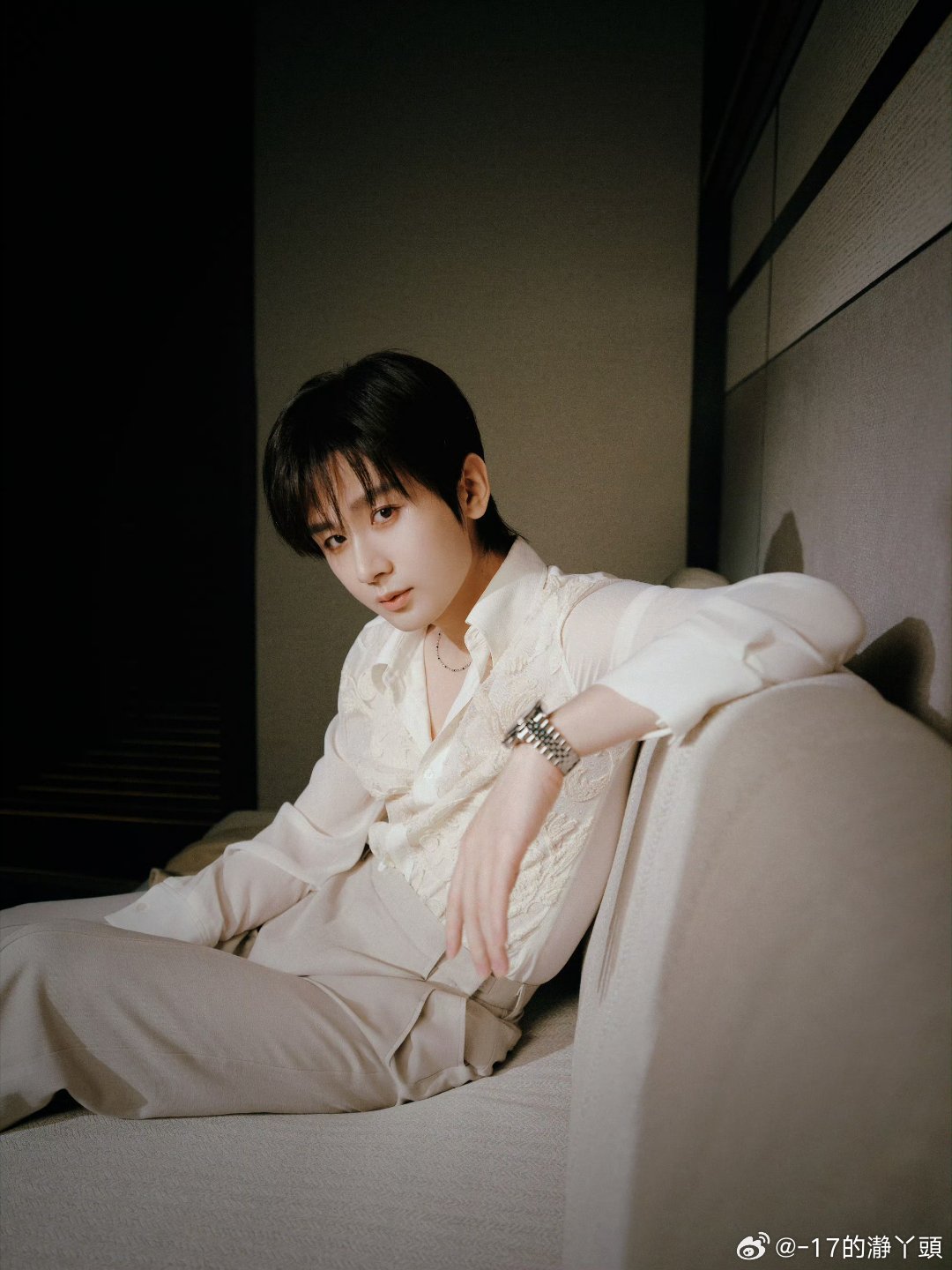 W成毅两京十五日cy成毅朱瞻基你眨眼是蓬莲初开，你一笑是静海波澜，你开心，我便晴