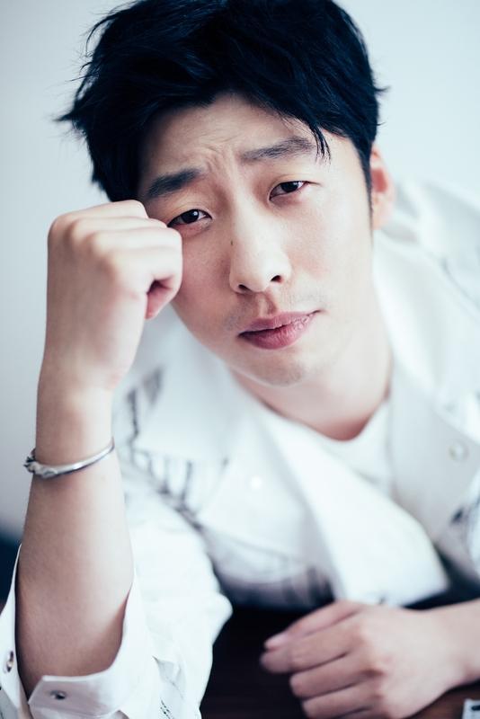 小人物讨生活
其实对于绝大多数的普通人来说，
什么国际关系，
怕是八竿子也打不着