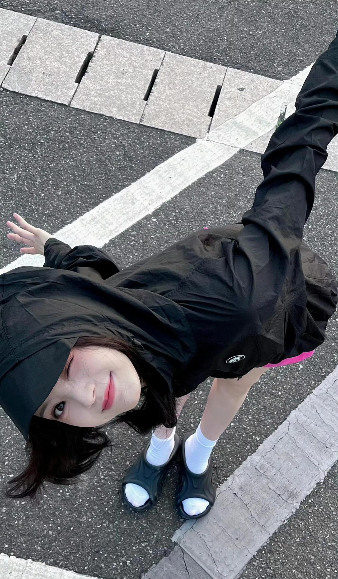 #歪头小猫# #田曦薇# #好可爱#