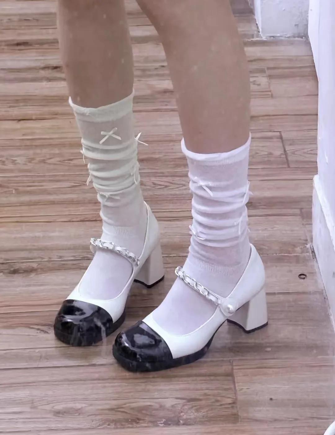 家人们我要炸了...
玛丽珍鞋 小皮鞋粗跟玛丽珍绝美高跟鞋三月情书
买了一双玛丽