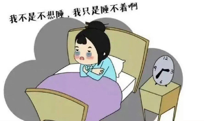 分享三个好用调理失眠的方法！1.睡前梳头100-300次2.睡前顺时针揉腹100