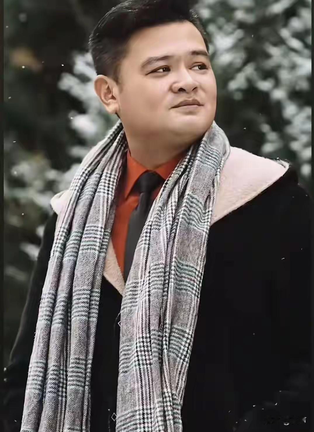 45岁网红老板帕总去世
生意做的很大，住别墅，装修豪华
去世原因是
突发脑出血。