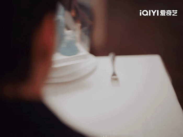 现偶就是要这样才好看 肖稚宇住弄堂阁楼，拒绝悬浮霸总人设，太真实！ 