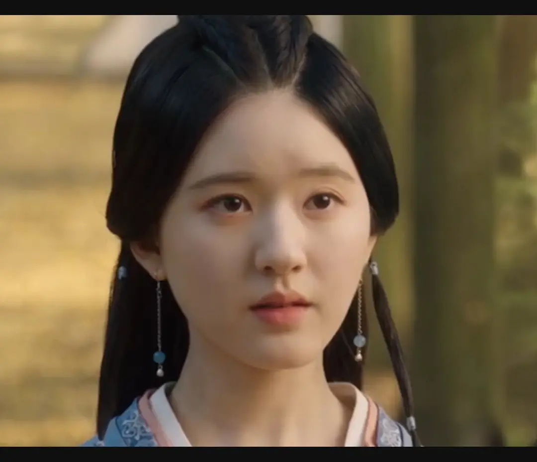 赵露思的三个样子 ​​​