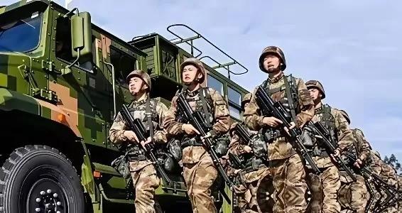 [太阳]既然美国不仁，那就别怪中国不义，美国把军火塞进台湾，那中国就大大方方把装
