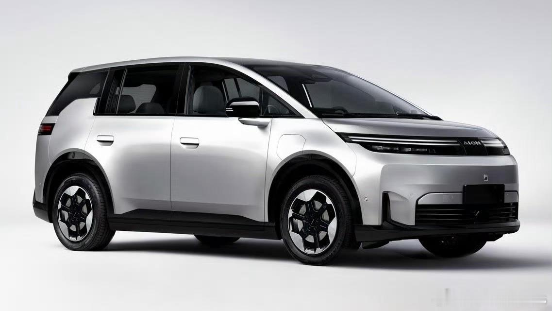 埃安N60，这不妥妥的极氪MIX的平替吗？作为埃安Y的换代，设计真的好看太多。如