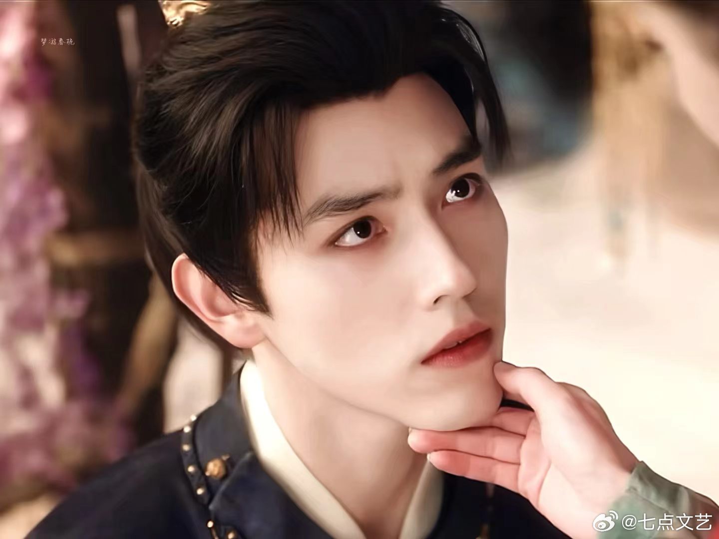 陈飞宇段胥绿茶男狐狸段胥不愧是心机绿茶小狐狸，陈飞宇演得入木三分，手段的段、赘婿