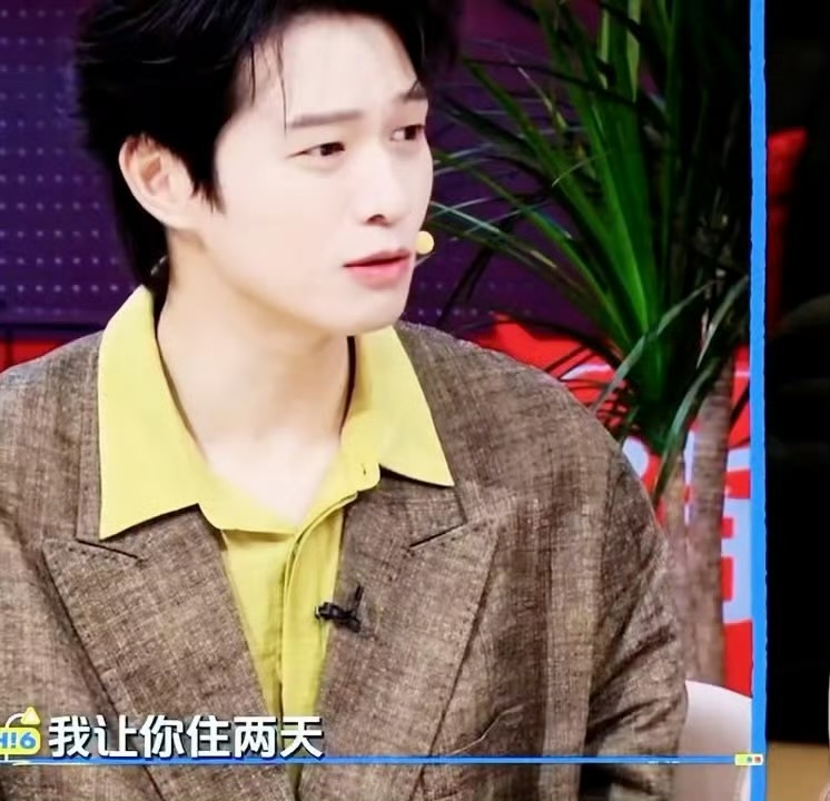 魏大勋因为两天就够卖了 都来看魏大勋这段即兴表演[太开心] ​​​