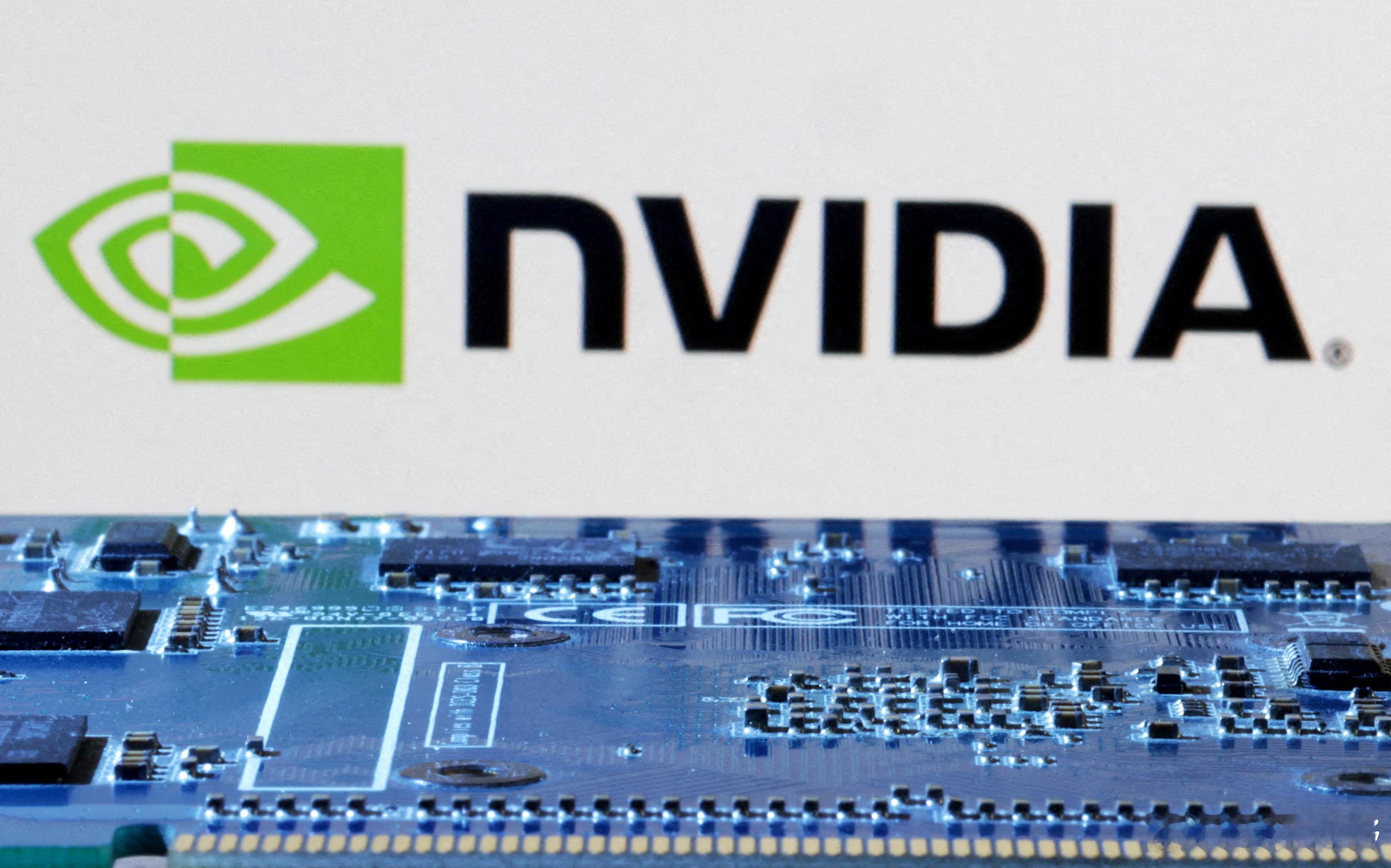 【黄仁勋：即使美国放宽对华AI芯片销售限制，也无法确定中国会购买】英伟达CEO黄