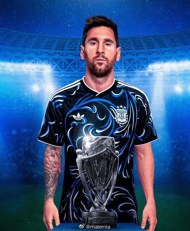 🚨 阿根廷将在对阵西班牙的欧美杯决赛中使用客场球衣。 