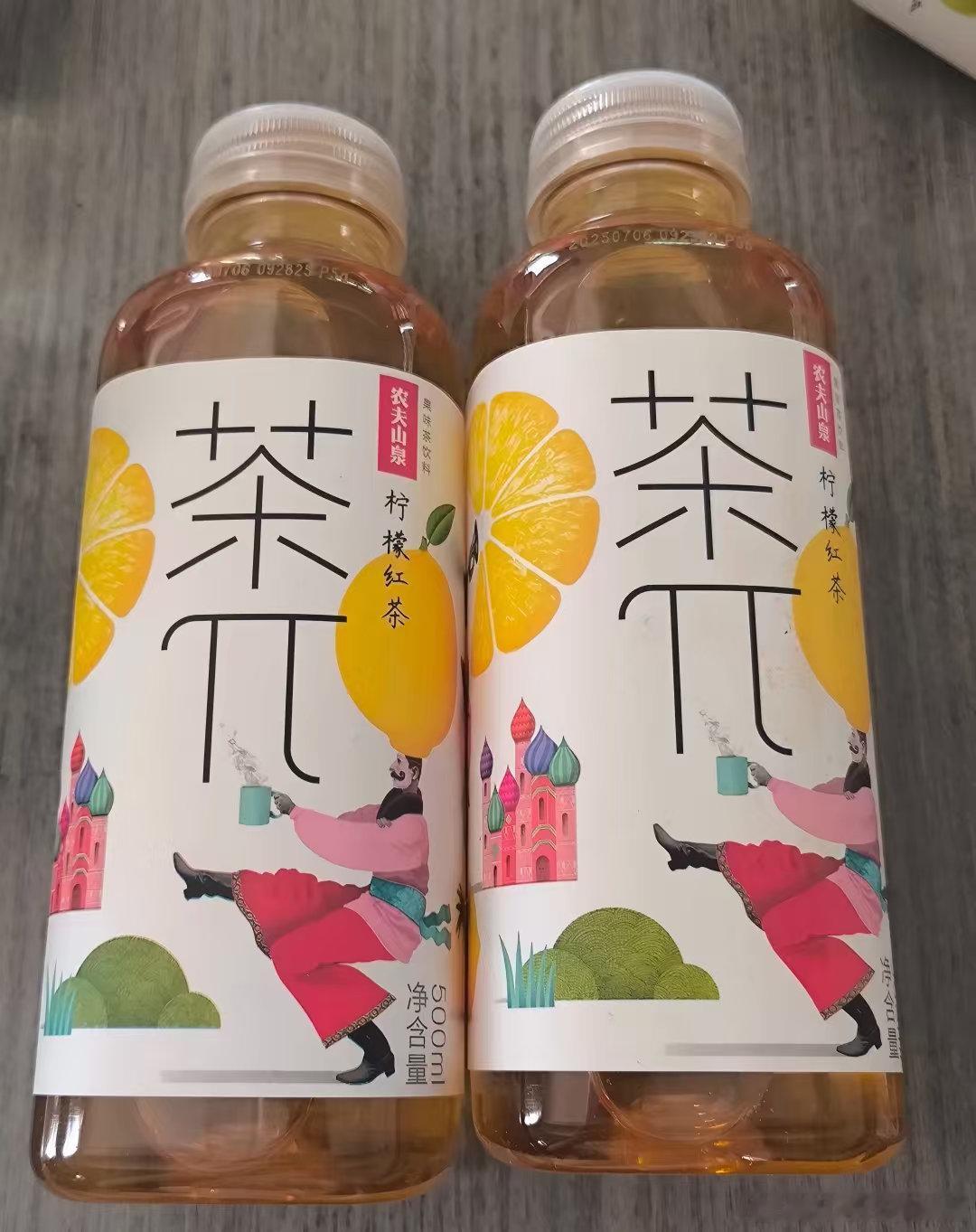 夏日饮品解腻神器农夫山泉甜度把控得刚刚好，果香不突兀，茶香不苦涩，口感特别高级 