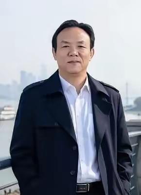 今天刷到“武汉高启强”黄大发的消息，二审结果出来了：死刑，立即执行。

说实话，