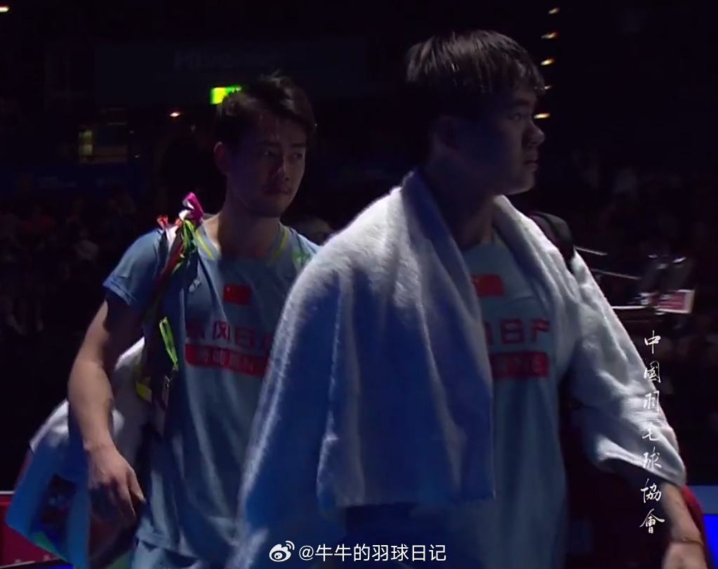 男双 1/4赛 梁伟铿(3)/王昶 18-21 12-21 因陀罗/华金2026