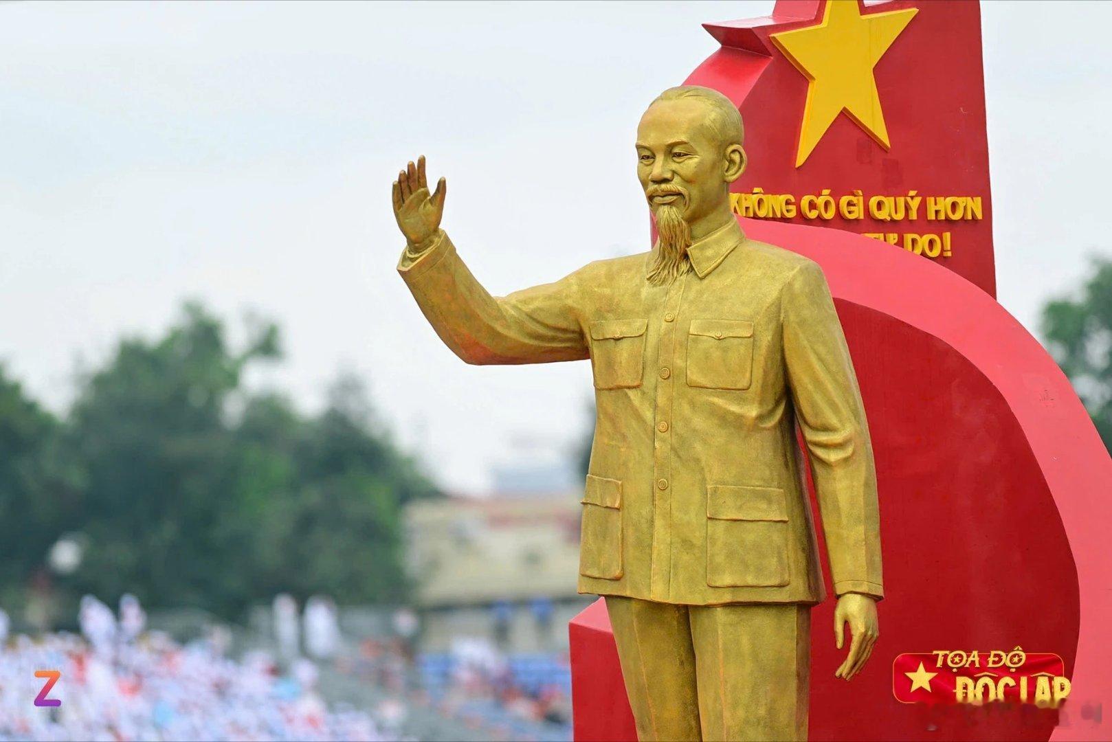 台风刚走，越南继续举行阅兵彩排。 ​​​