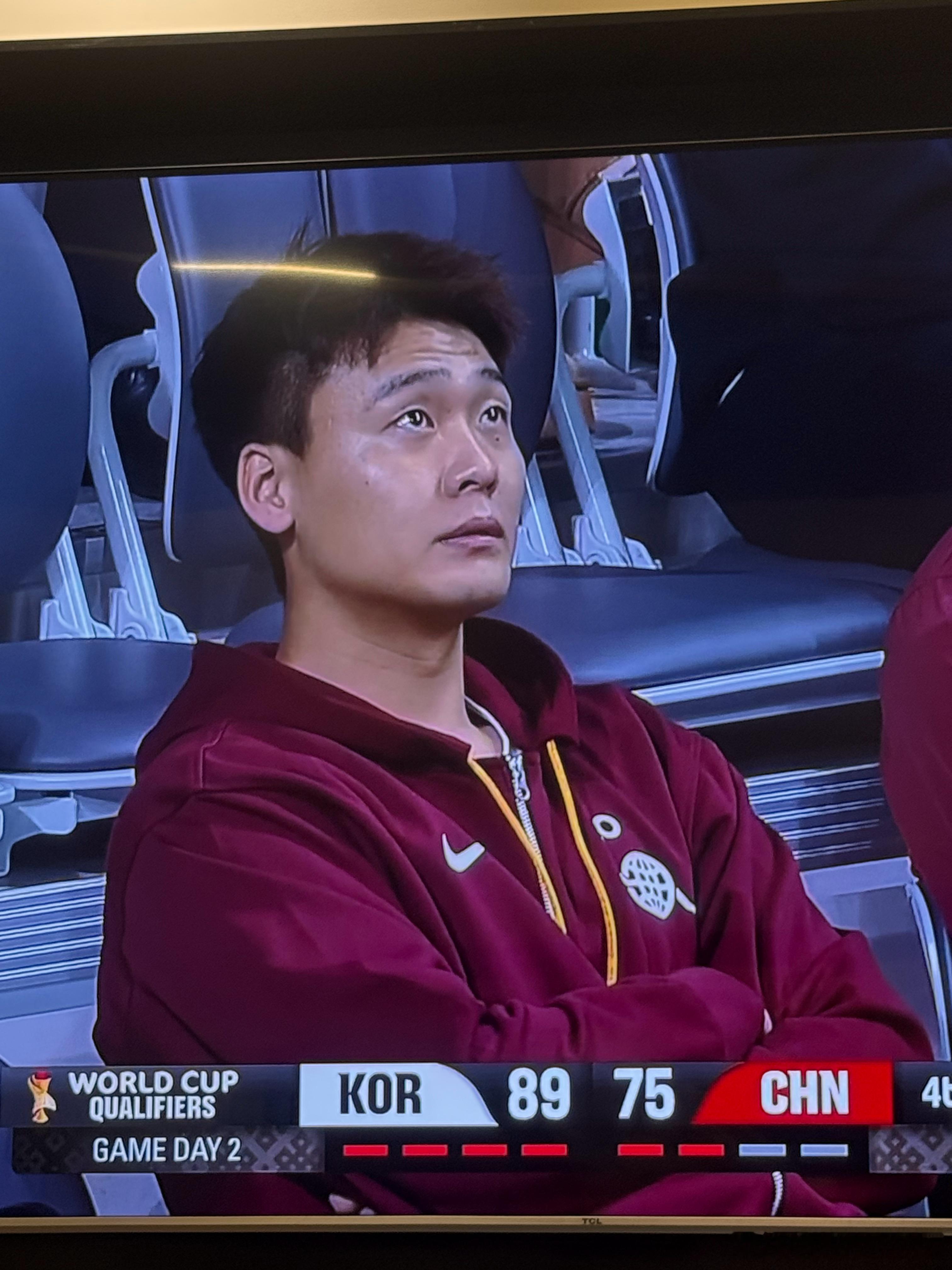 无话可说！技战术层面没什么可分析的意义！我从未想过有生之年还能看到在一场国际大赛