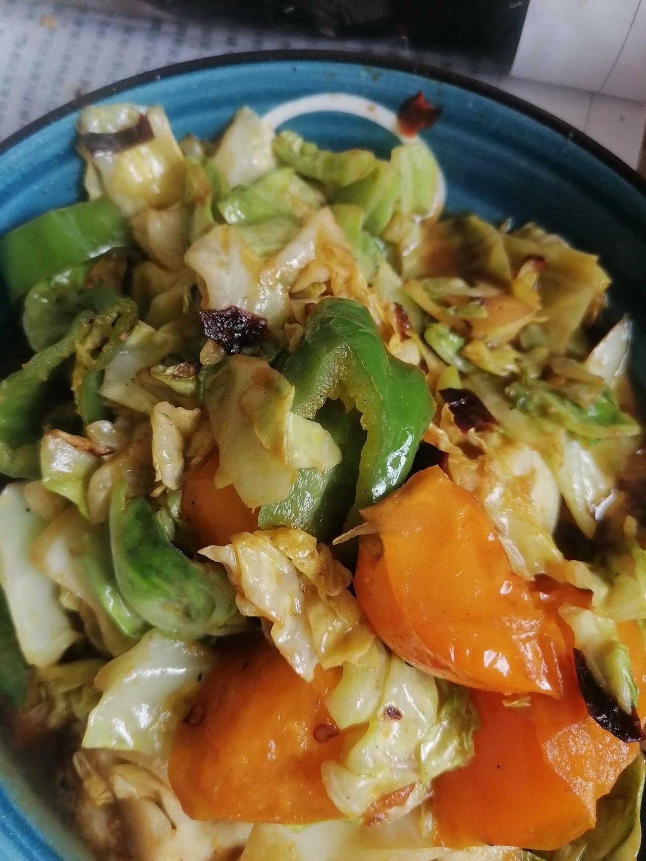 春日幸福红豆饭
文11珂芃·原创
生活是美味的
因为生活本身是美好的
可以自由的