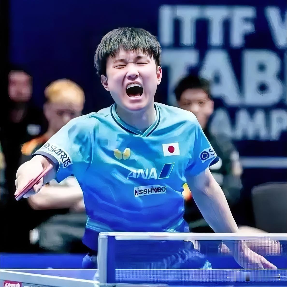 张本智和3-0赢杜达，小组赛刚被拖到决胜局，这次连让分都没给。

5月7日晚伦敦