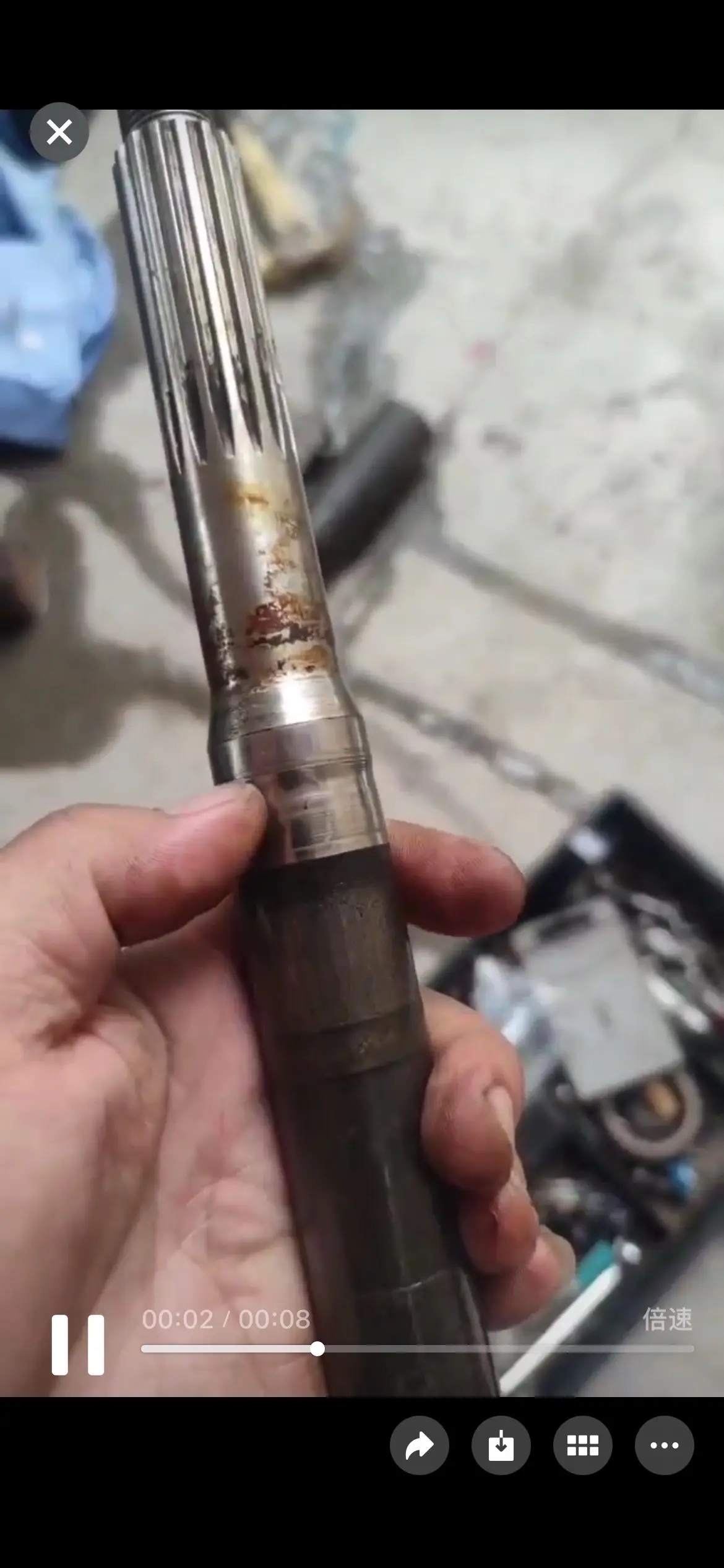 帮同行维修一条水星桨轴油封位置磨损