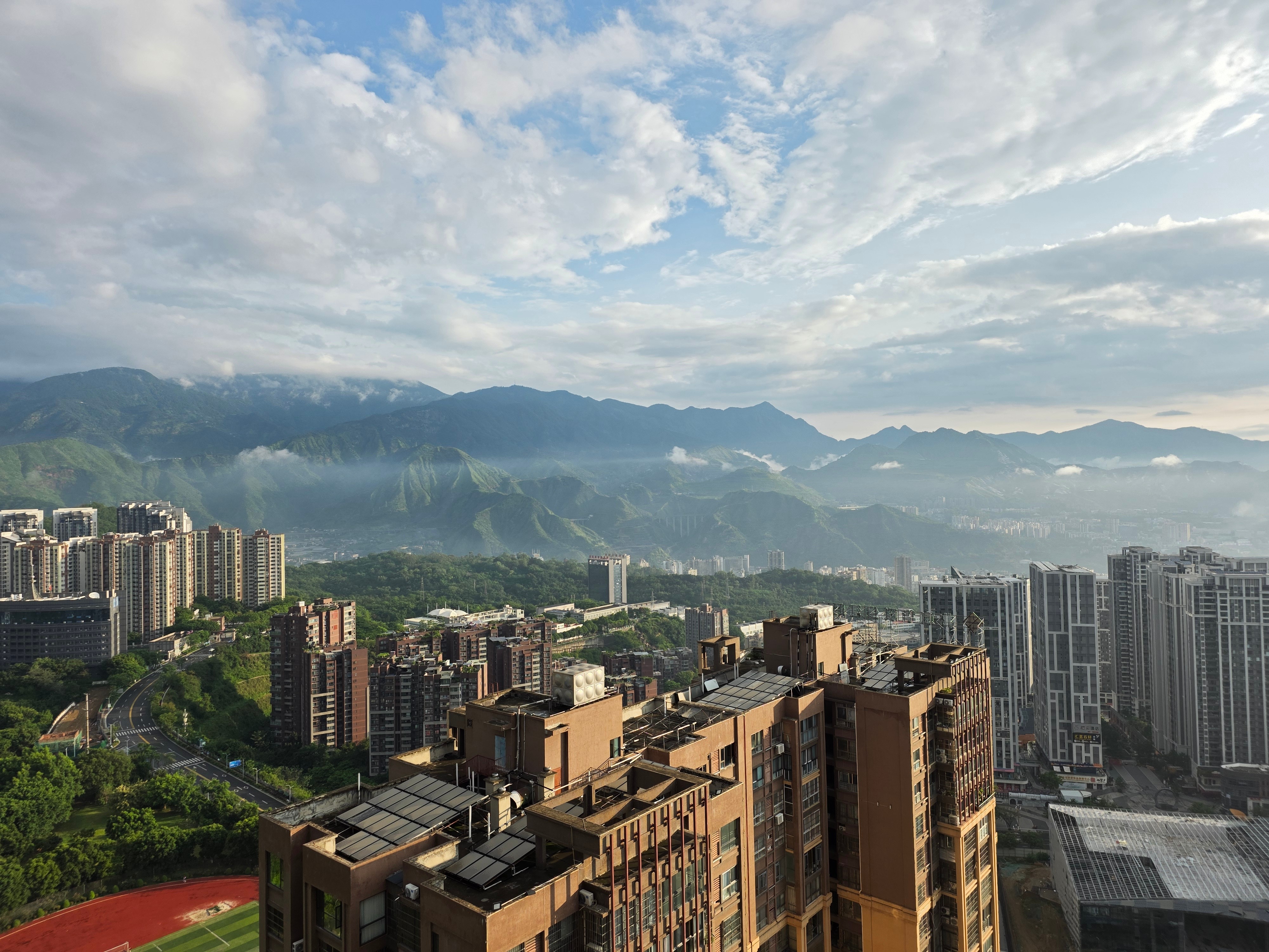 早啊宝们，起床的集合了哟[doge] ​​​
