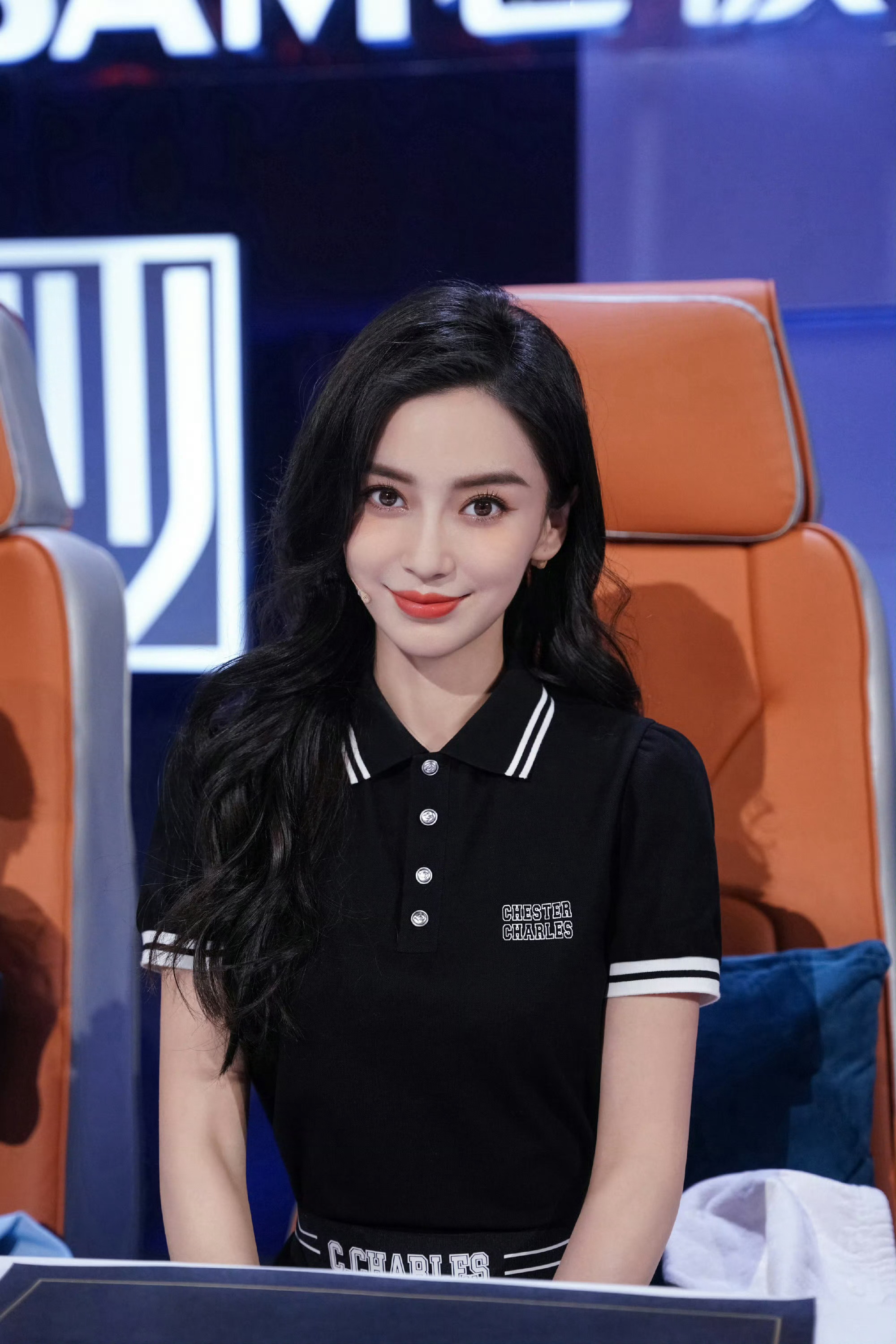 angelababy yyangelababy "我以浪漫起笔，续写你这漫长旅途