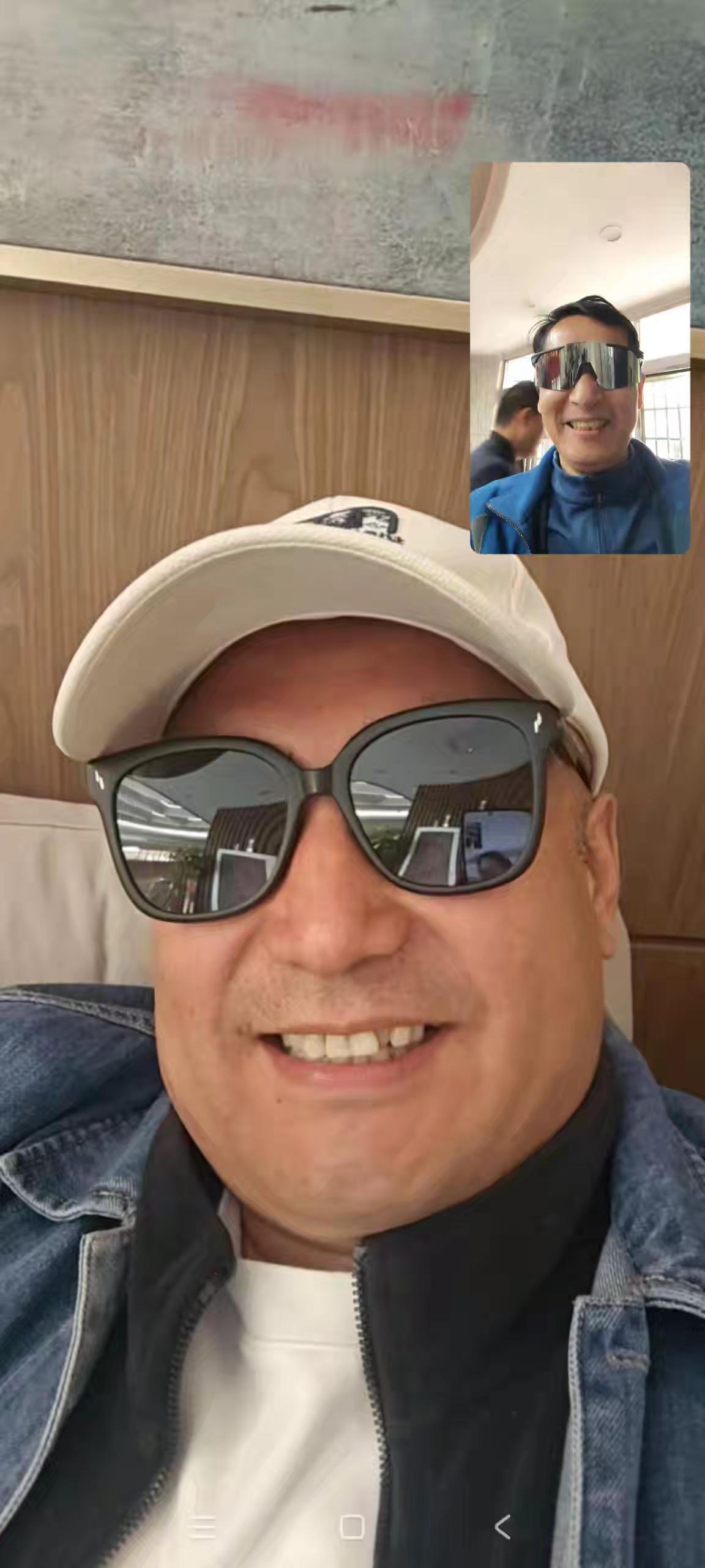 最帅我大炮锅锅。哪里都是舞台