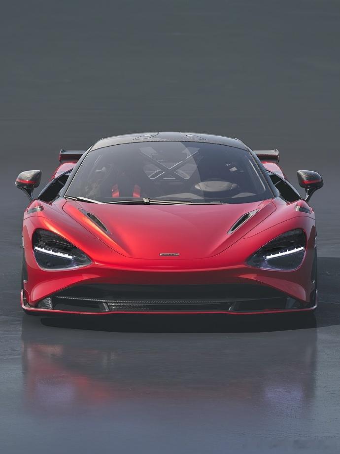 迈凯伦 750S JC96 限量版，标志的尾翼设计和独特的“虎条纹”设计，炫酷高