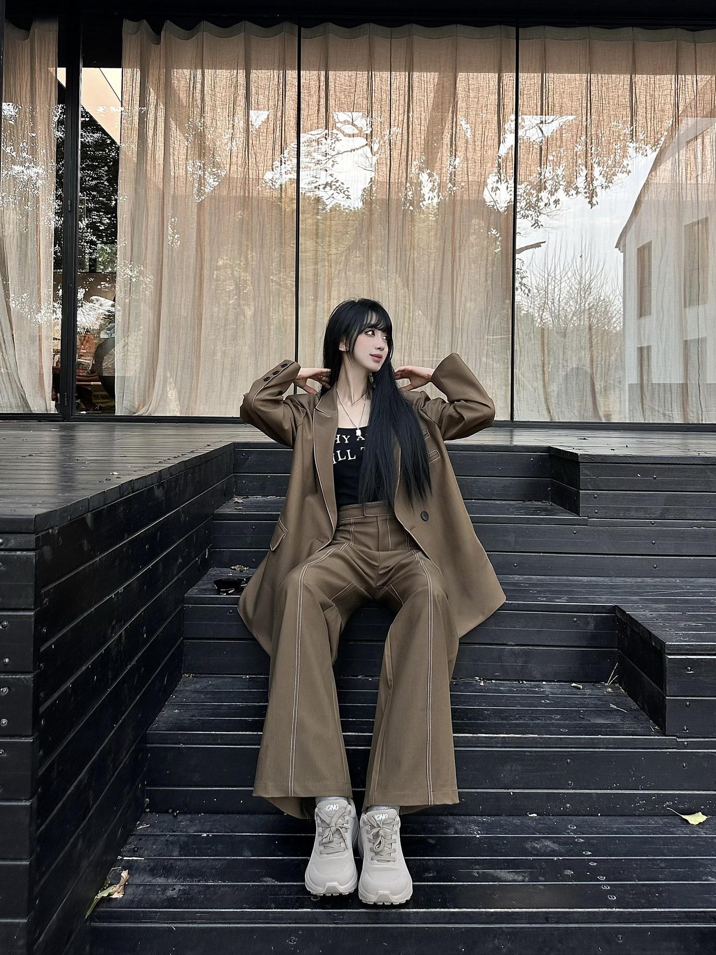 随意又自然。